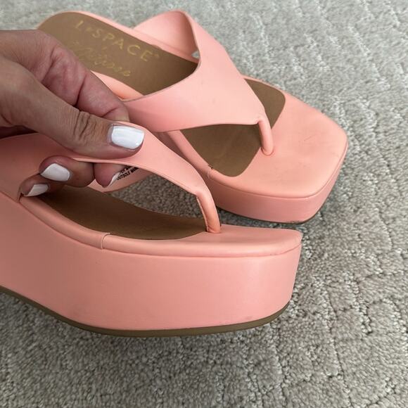 Lspace x Matisse “Alisa” platform thong flip flop in crystal pink square toe - Picture 7 of 11